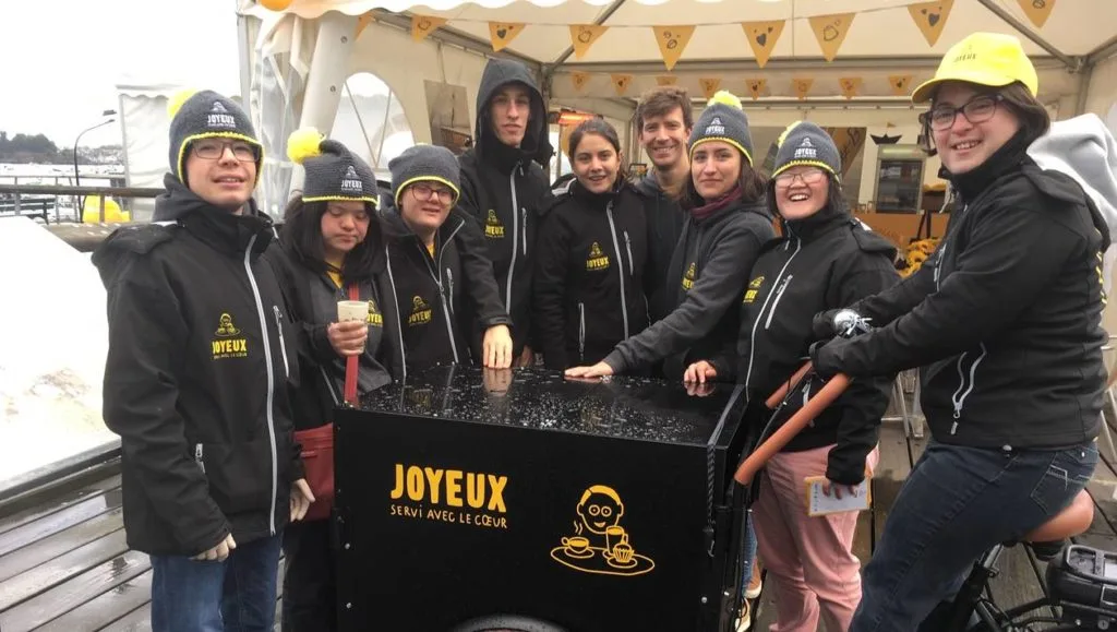 Un café joyeux à Dinard