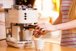 Comment entretenir sa machine à expresso manuelle ?