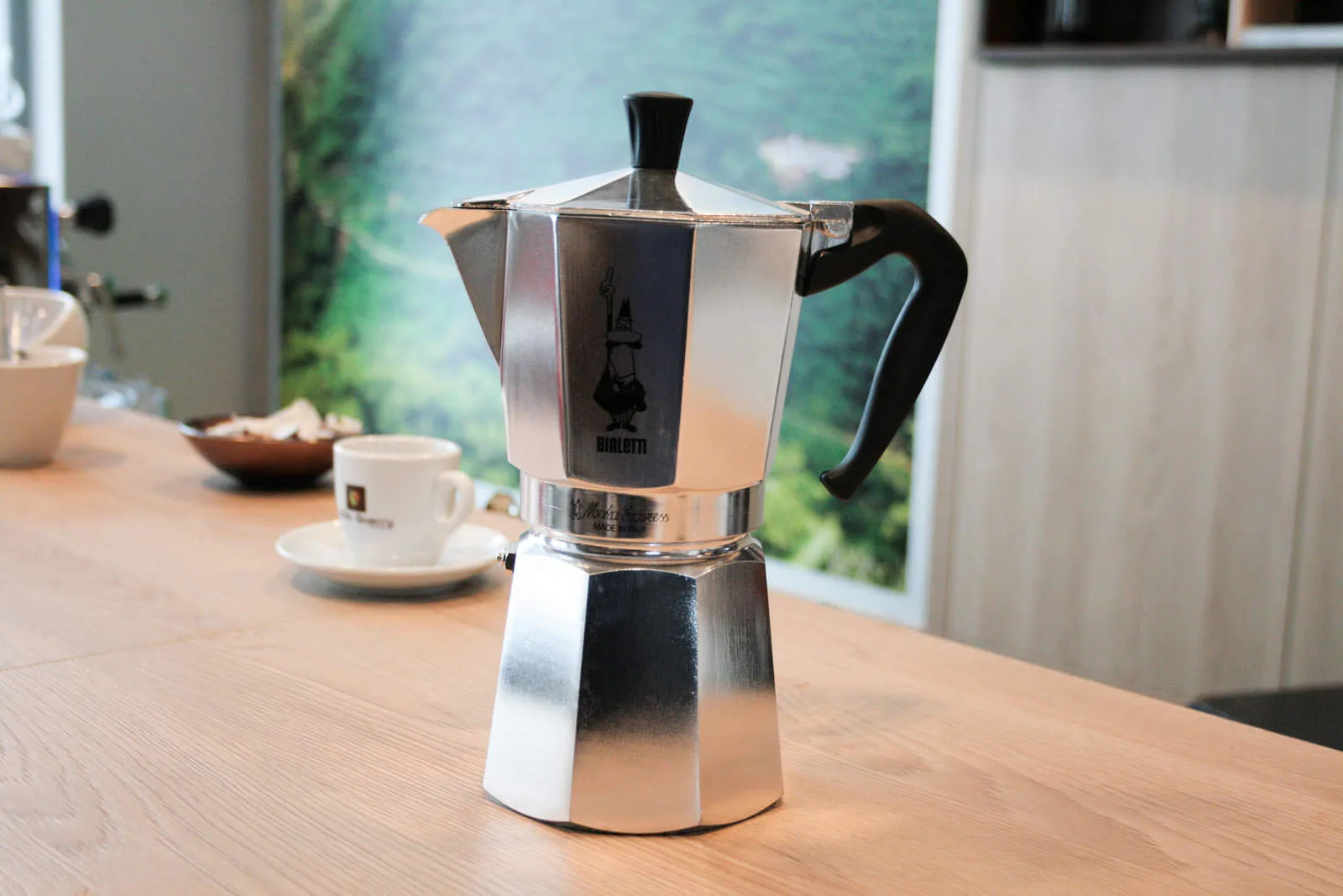 Comment utiliser la cafetière italienne – Double Expresso Comment utiliser la cafetière italienne