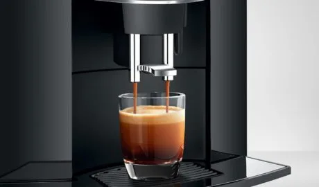 Cafetière automatique Jura D4 : simple, beau et bon !