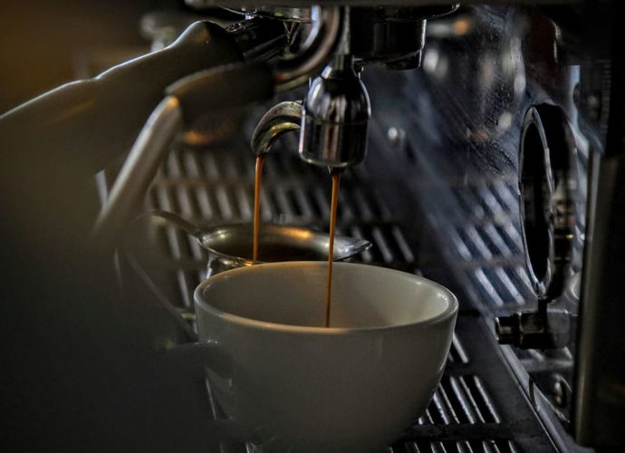 Guide d’achat de la cafetière expresso : tout ce que vous devez savoir pour l’acheter ! – Double Expresso Guide d’achat de la cafetière expresso : tout ce que vous devez savoir pour l’acheter !